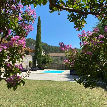 Domaine Les Buis Bed and Breakfast Saint-Fortunat-sur-Eyrieux Exteriör bild