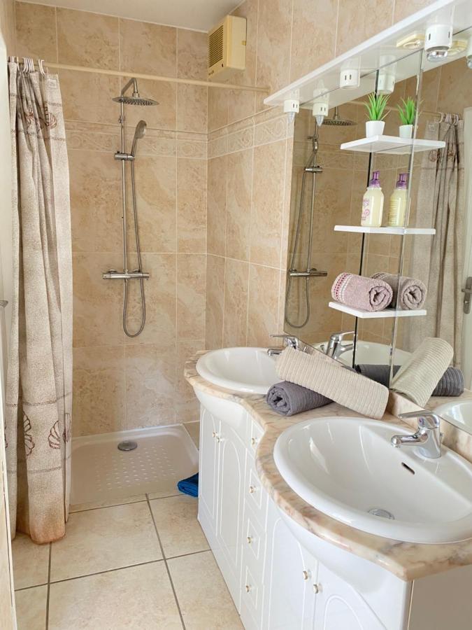 Domaine Les Buis Bed and Breakfast Saint-Fortunat-sur-Eyrieux Exteriör bild