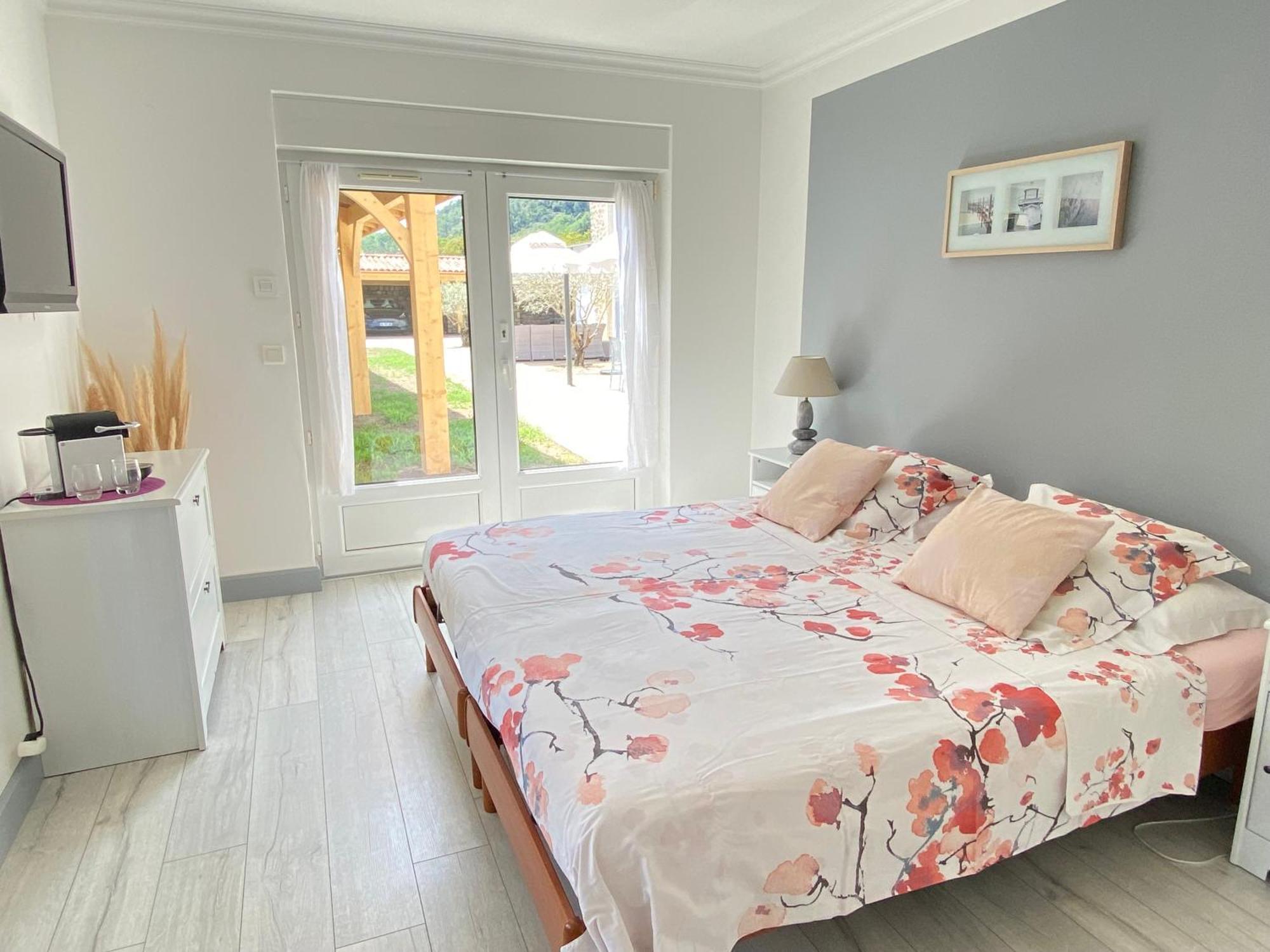 Domaine Les Buis Bed and Breakfast Saint-Fortunat-sur-Eyrieux Exteriör bild